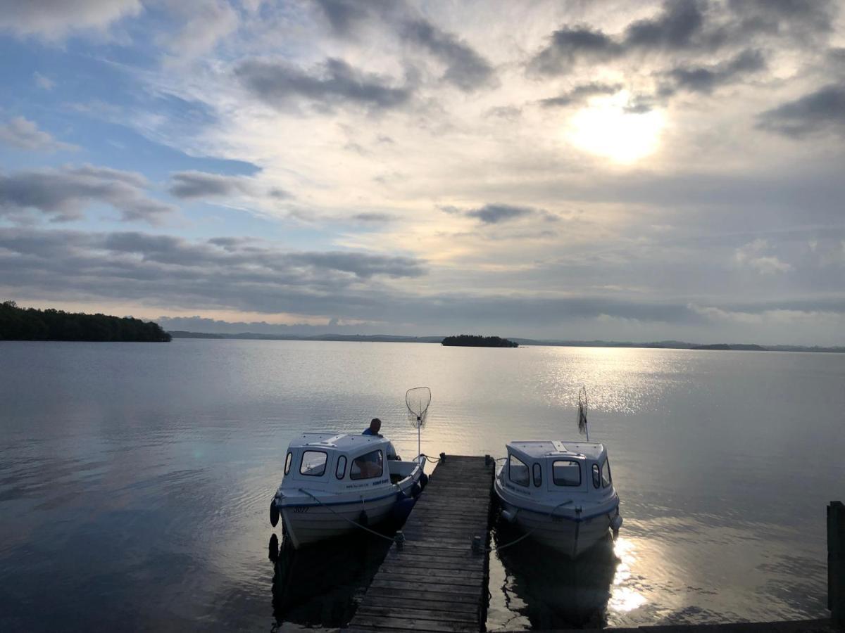 Tullybay Holiday Lodges Enniskillen Exteriör bild