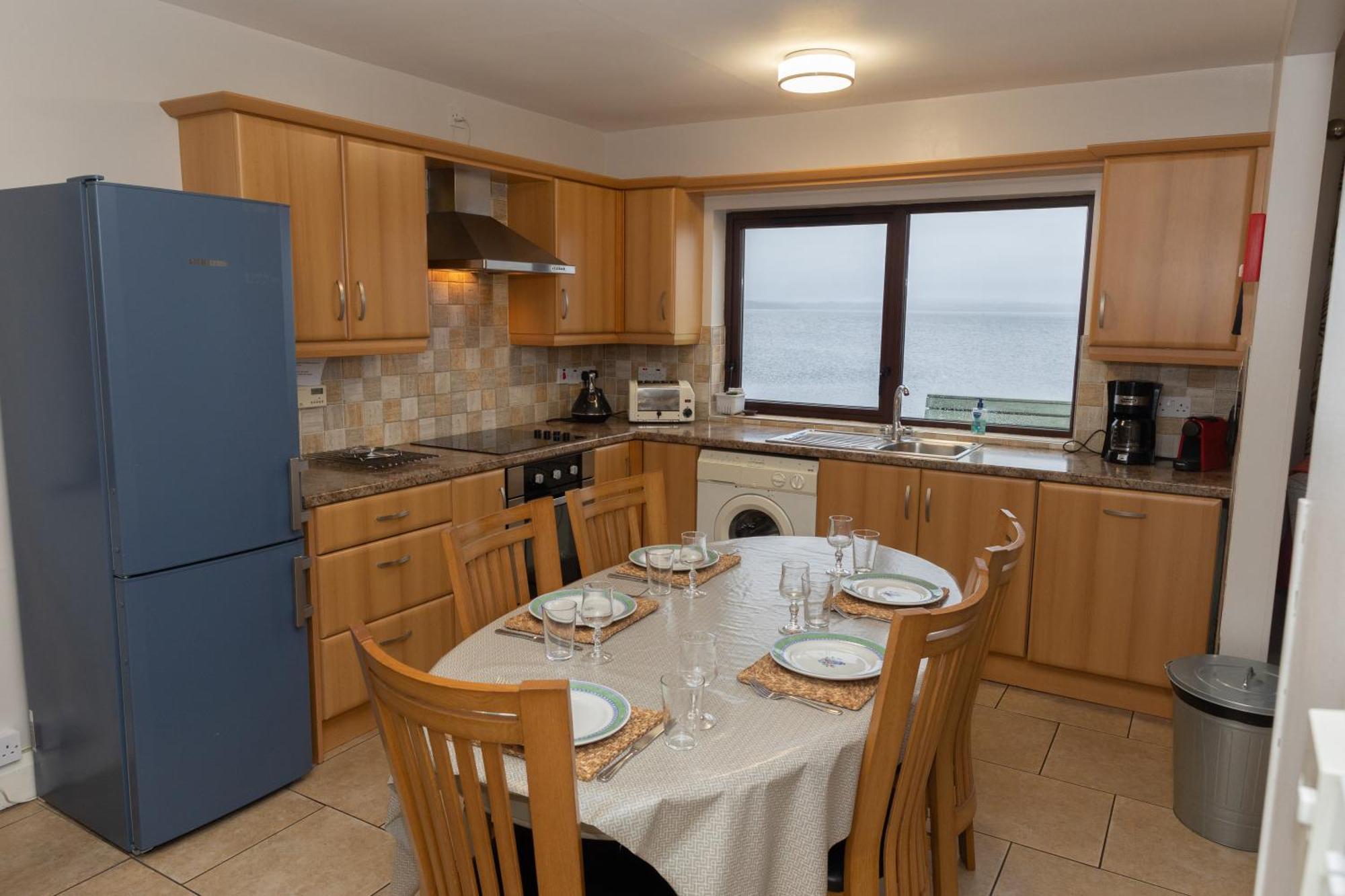 Tullybay Holiday Lodges Enniskillen Exteriör bild