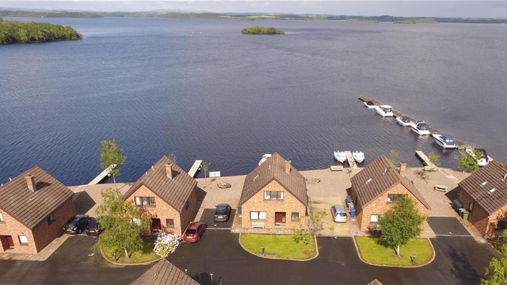 Tullybay Holiday Lodges Enniskillen Exteriör bild